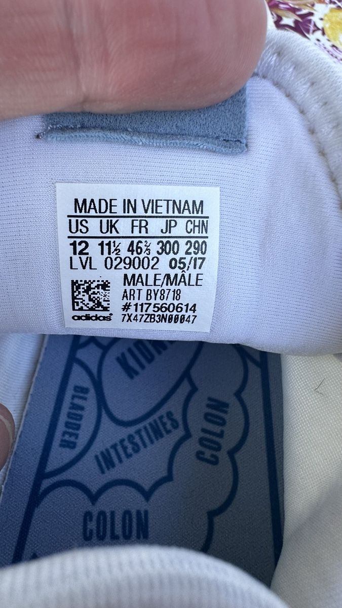 Adidas Chaussures hommes: Adidas NMD Hu Pharrell Williams weiss Grösse 46 – D'occasion à Rheinau par Domenico1987 3