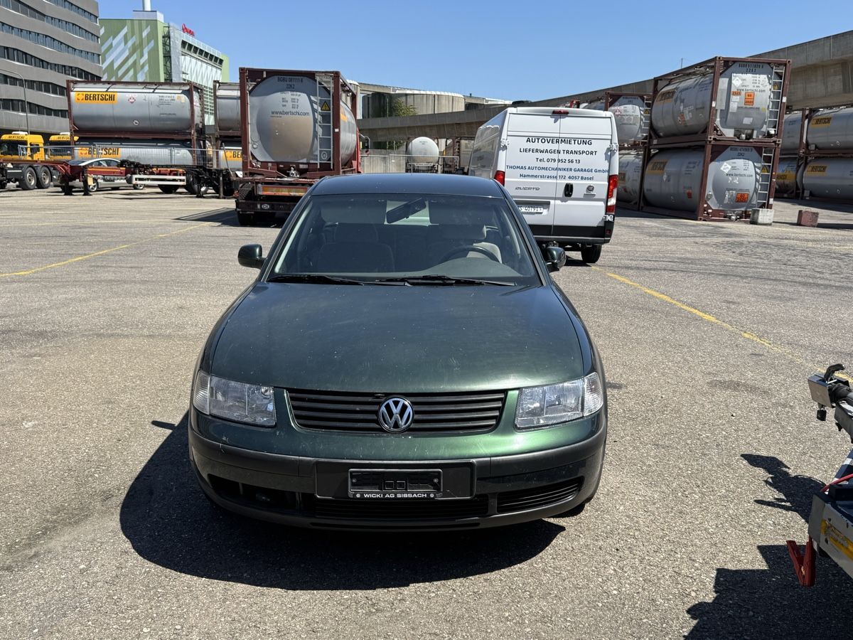 VW Autos: Vw Passat – Défectueux à Bärschwil par BestCars_handel24 2