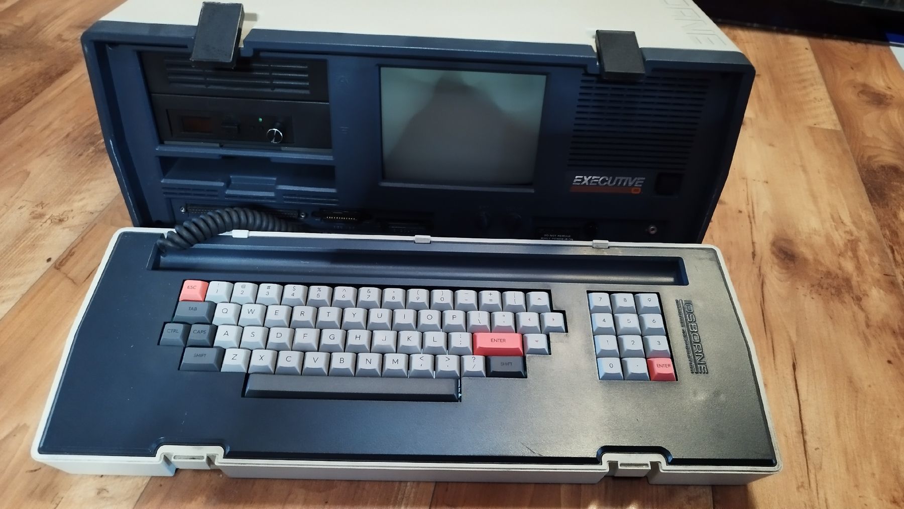 Tastaturen: Osborne 2 replacement keyboard  – Gebraucht aus Domdidier von look80486 2