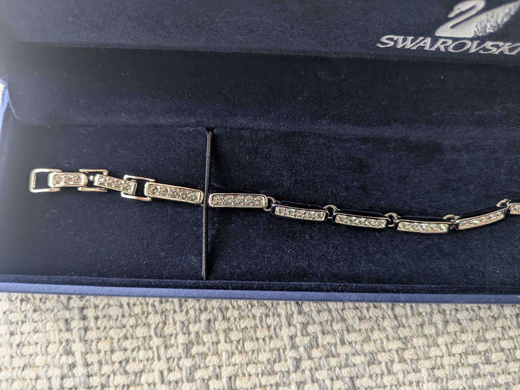 Swarovski Armbänder & -reifen: Swarovski Silver Crystal Bracelet with Box – Gebraucht aus Losone von AlpineLayer 3