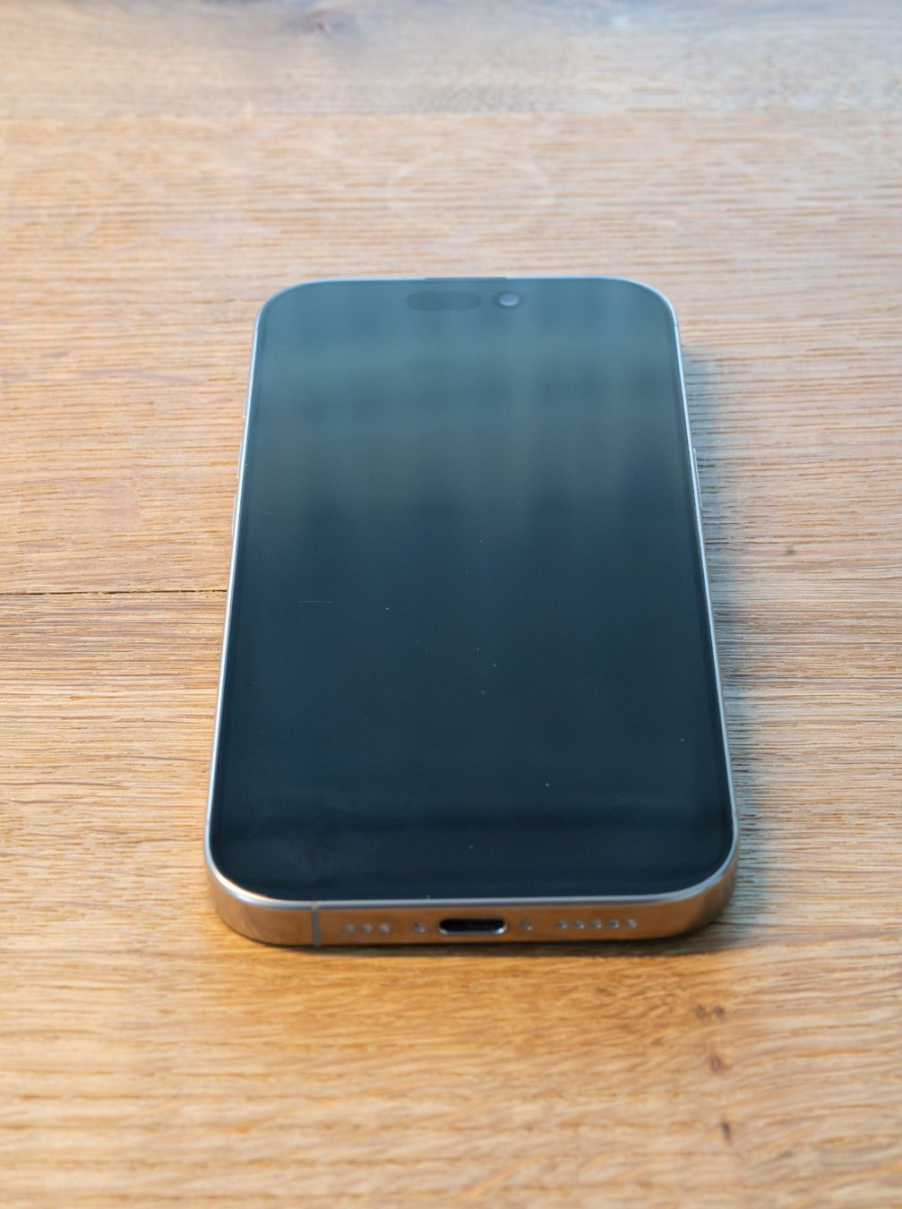 Apple Telefoni cellulari / Smartphones: iPhone 16 Pro / 128 GB – Usato da Matzendorf venduto da Mei12345 1