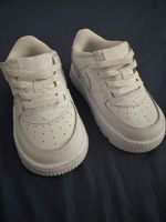 Turnschuhe Nike 23