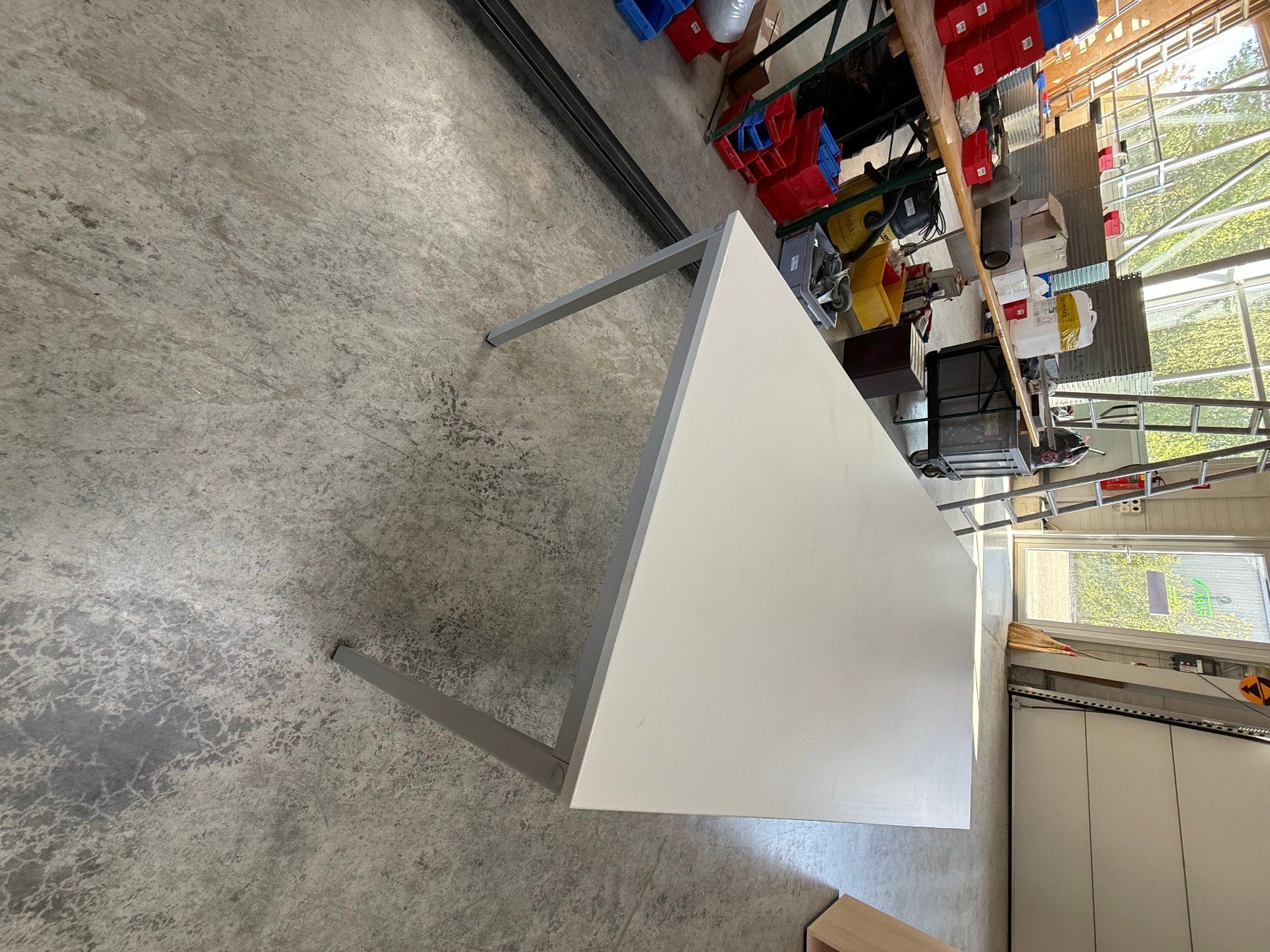Schreibtische: Bürotisch – Gebraucht aus Stein am Rhein von fab_gsy9 2