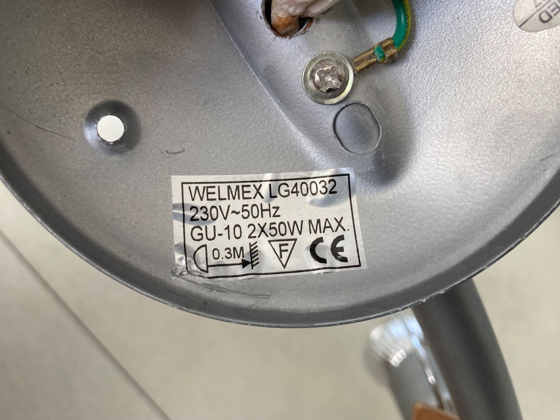Lampadari & plafoniere: Lampe inkl 2 Halogenbirnen - Gebraucht jedoch funktioniert e – Usato da Spreitenbach venduto da Brockiland-Flohmarkt 3