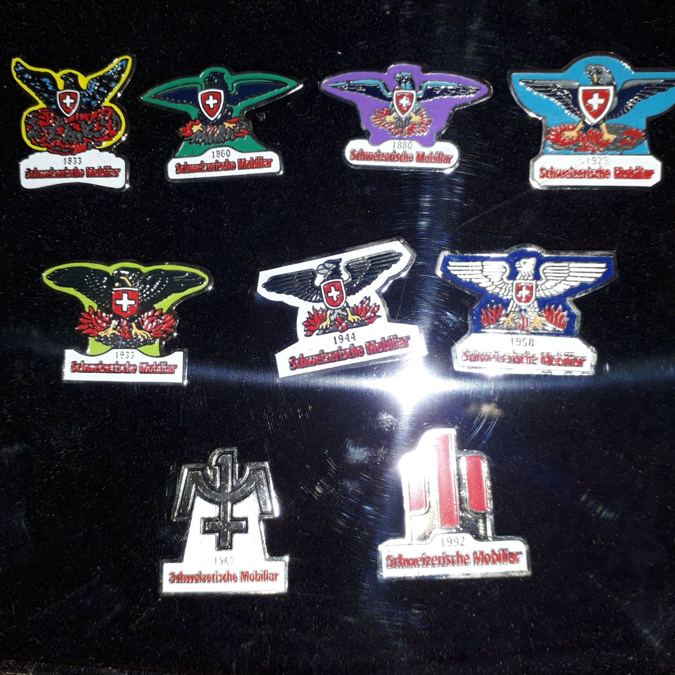 Placchette & Badge: Pin Set  Mobiliar 1833 -1992 – Nuovo e nell'imballaggio originale da Schaffhausen venduto da max_c62l