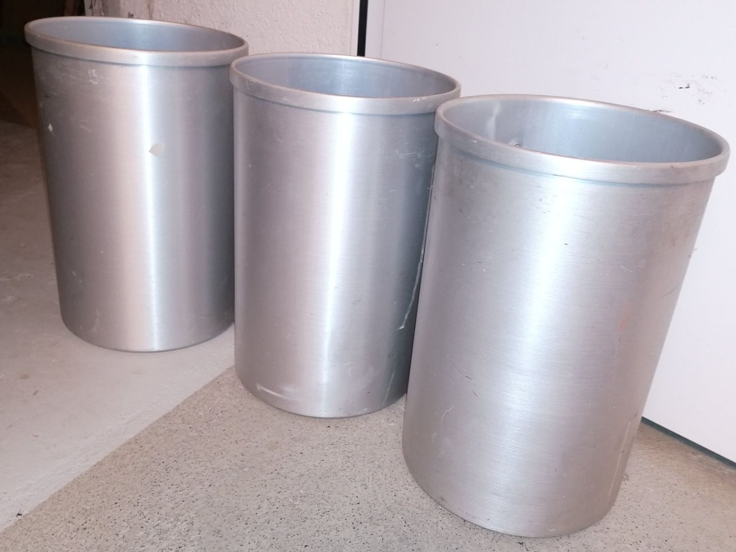 Poubelles: Abfalleimer – D'occasion à Unterengstringen par Fachmann8103 1