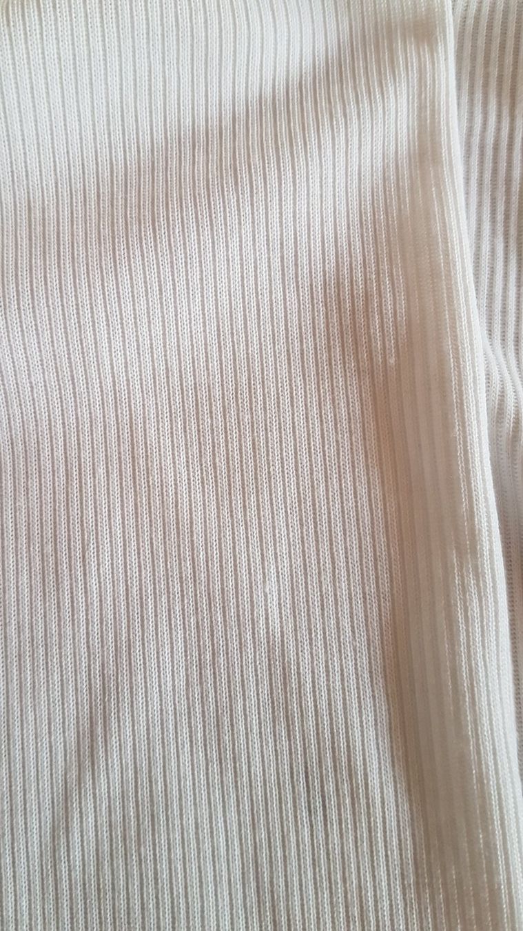 Pulls & Sweat-shirts: Pull blanc col roulé taille M – D'occasion à Villiers par san_jn5w 7