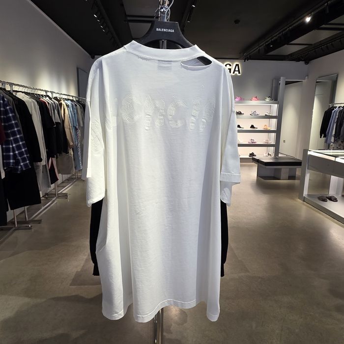 Balenciaga T-Shirts: Balenciaga Oversized T-Shirt – Neu und originalverpackt aus Zürich von ReStyle. 6