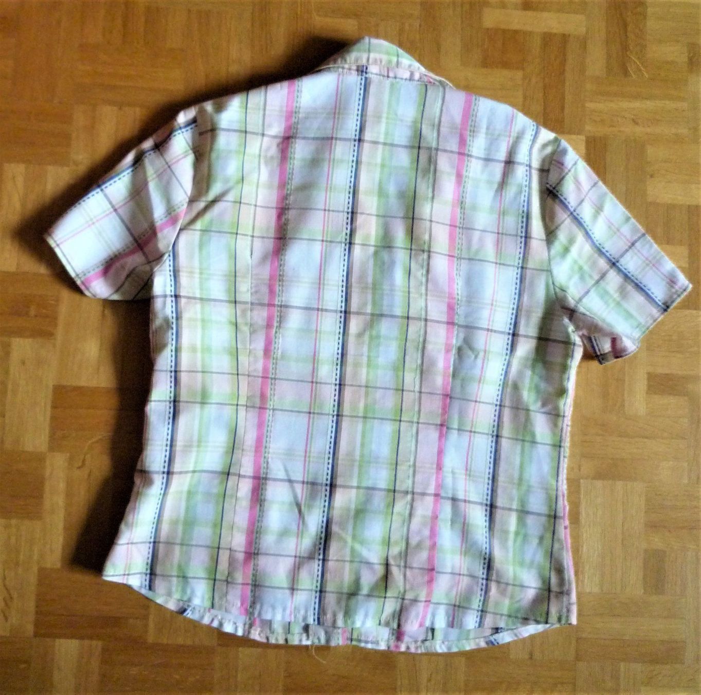 Camicette: Bluse, kurz Arm, bunt karriert – Usato da Rafz venduto da Sonnenblume305 2
