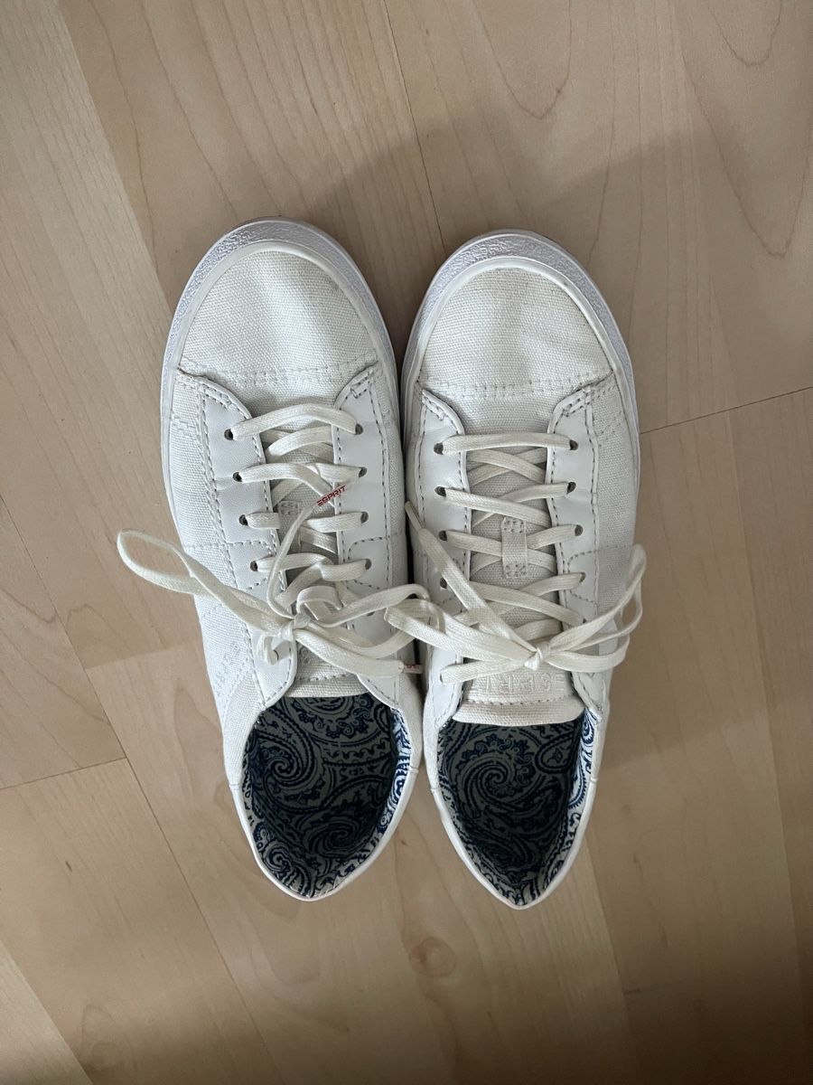 Esprit Scarpe da donna: Esprit Sneaker creme gr. 37 – Usato da Dietikon venduto da Nieselchen 2