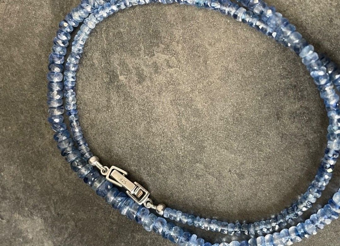 Catenine: Wunderschönes Saphir-Collier, 925er Silber – Nuovo (secondo la descrizione) da Adliswil venduto da Vimovi