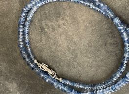 Wunderschönes Saphir-Collier, 925er Silber