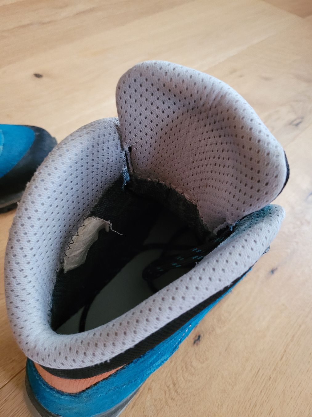 Lowa Damenschuhe: Wanderschuhe Lowa, blau, gebraucht – Gebraucht aus Büren NW von nie_k6382 4