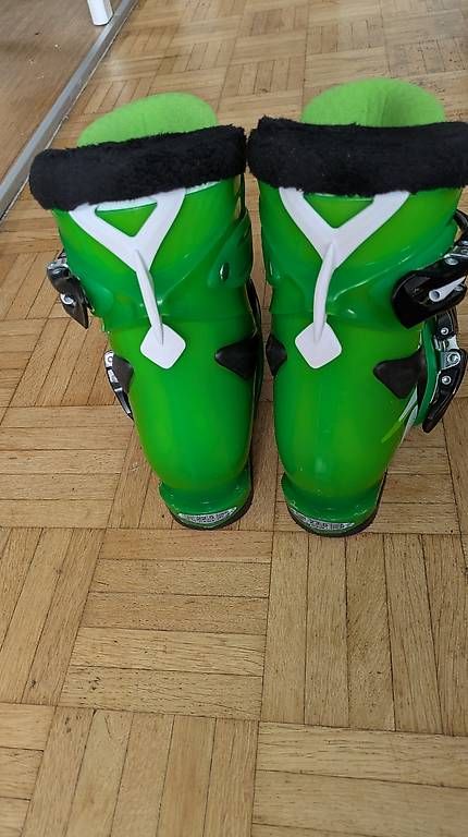 Schuhe für Jungen: Skischuhe f. Kinder, EU 34 bis 36 – Gebraucht aus Zollikofen von Serious 3