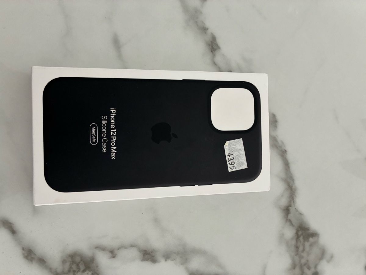 Apple Cover & Protezioni schermo: Coque Apple iPhone 12 Pro Max silicone noir, parfait état – Nuovo e nell'imballaggio originale da Nyon venduto da far_f89n