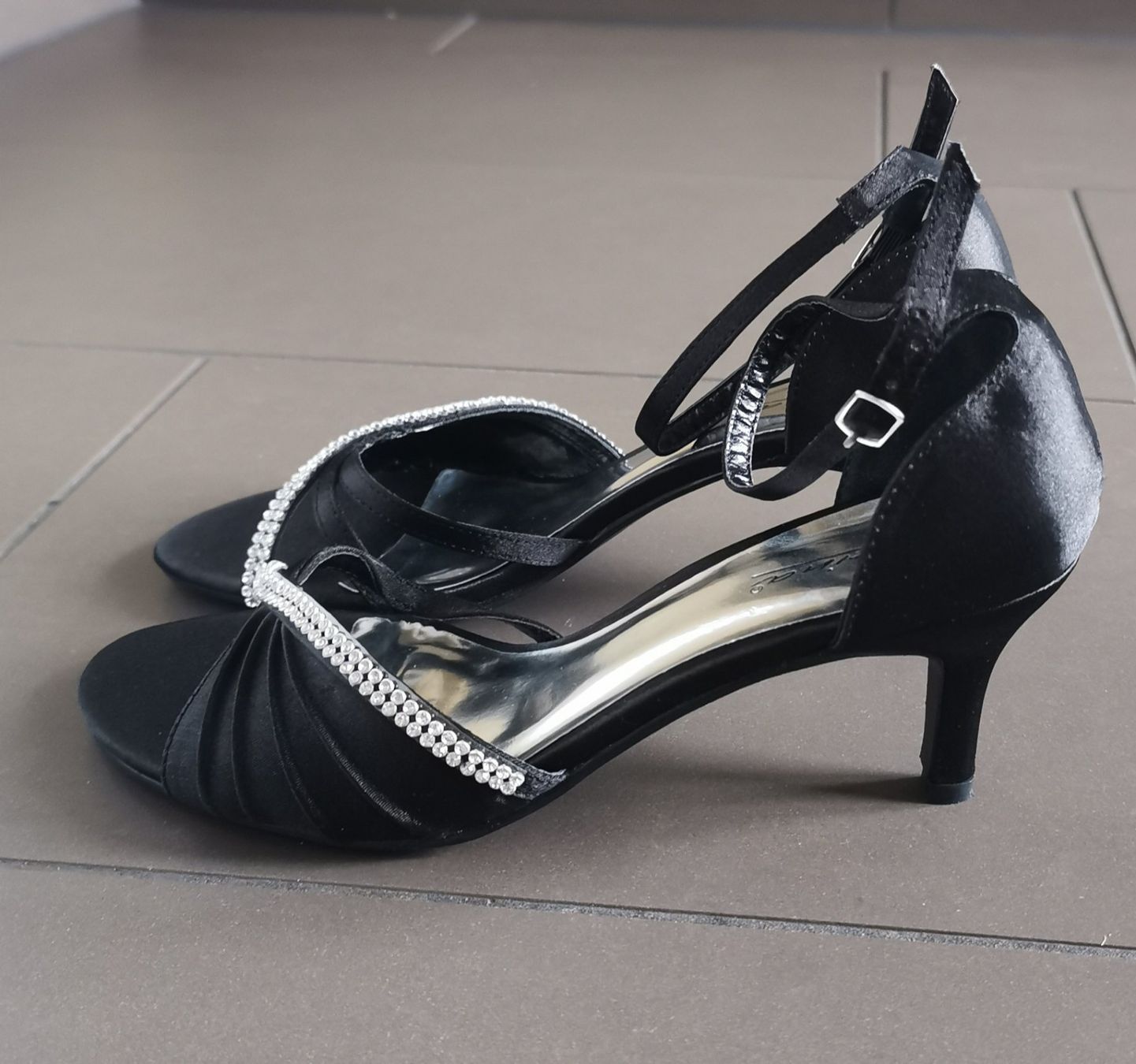 Scarpe da donna: Elegante, schwarze Abendschuhe mit Strass, Grösse 38 – Nuovo (secondo la descrizione) da Jona venduto da Loki40 3