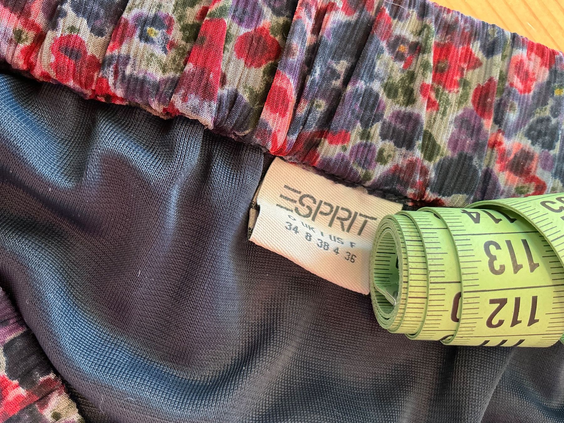 Esprit Gonne: ESPRIT  Rock/Jupe,  Gr. 34,  NEUWERTIG – Nuovo (secondo la descrizione) da Aesch BL venduto da Fortexx 2