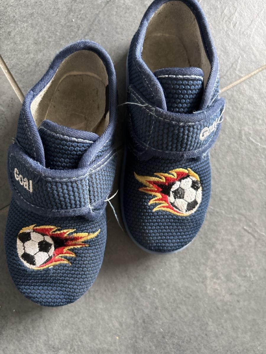 Scarpe per ragazzi: Finken mit Fussball Motiv – Usato da Spreitenbach venduto da bea_wrh6