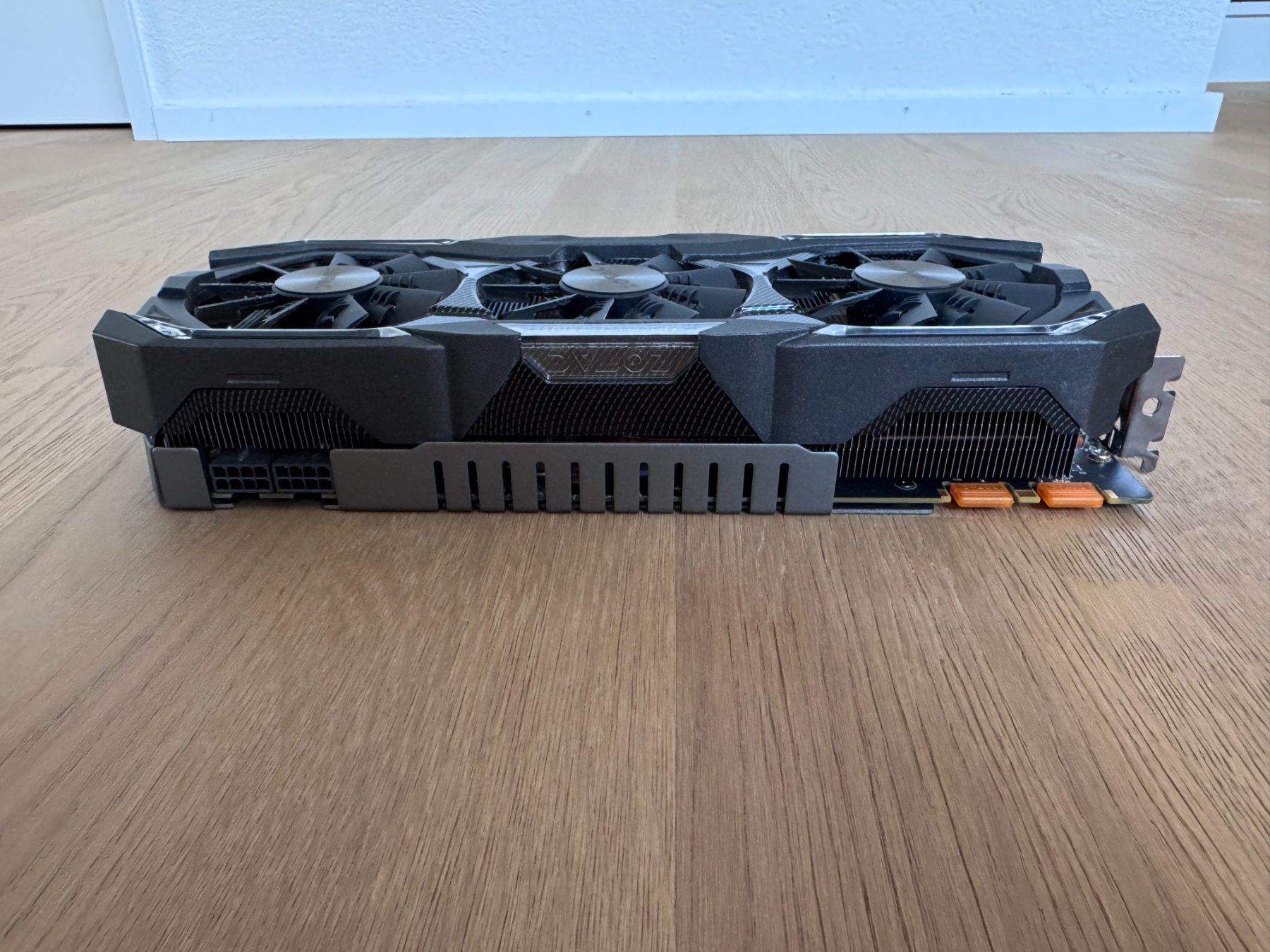 Zotac Schede grafiche: Zotac GTX 1080 Grafikkarte – Usato da Geuensee venduto da Tietoss 3
