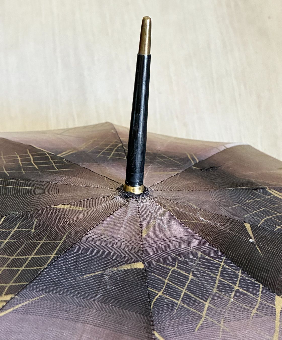 Ombrelli: Vintage Flanier/Seidenschirm mit Bakelitgriff – Usato da Kloten venduto da Nephty 8