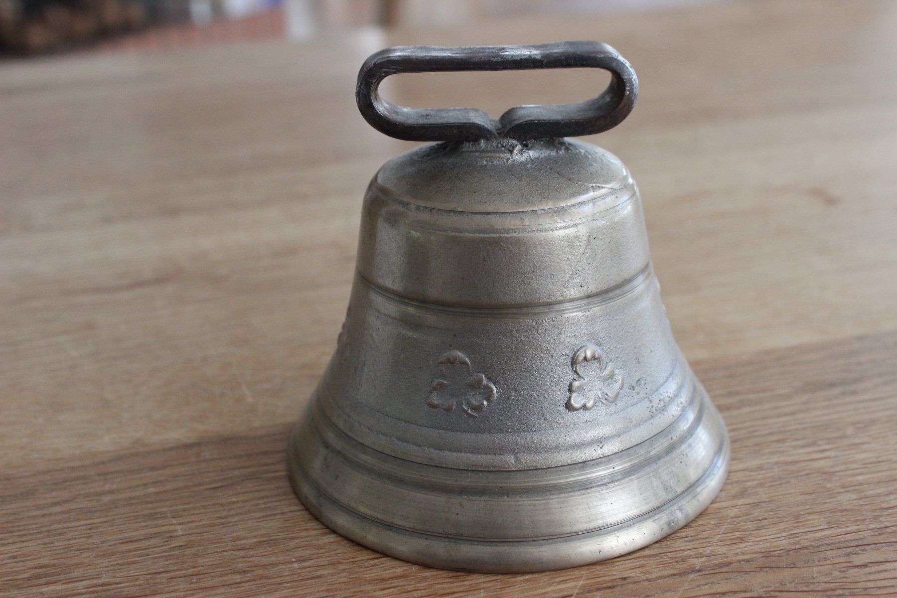 Campanacci mucche: Kleine Glocke – Usato da Rüegsauschachen venduto da Karjan