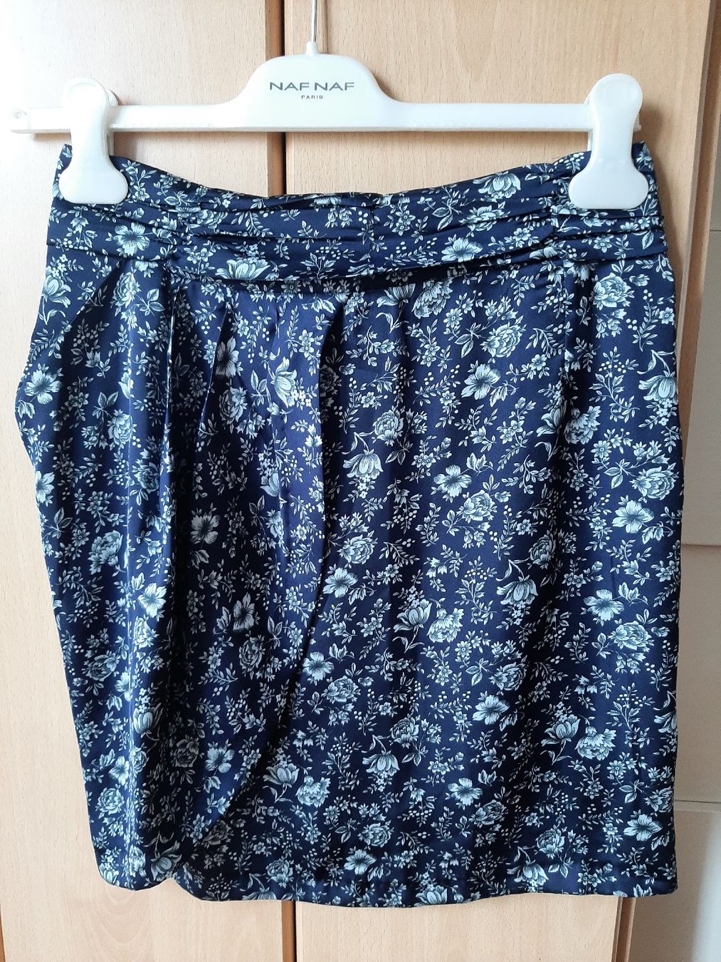 Röcke: SUITE BLANCO mini jupe plissée taille M – Neu (gemäss Beschreibung) aus Lausanne von del_tpq5