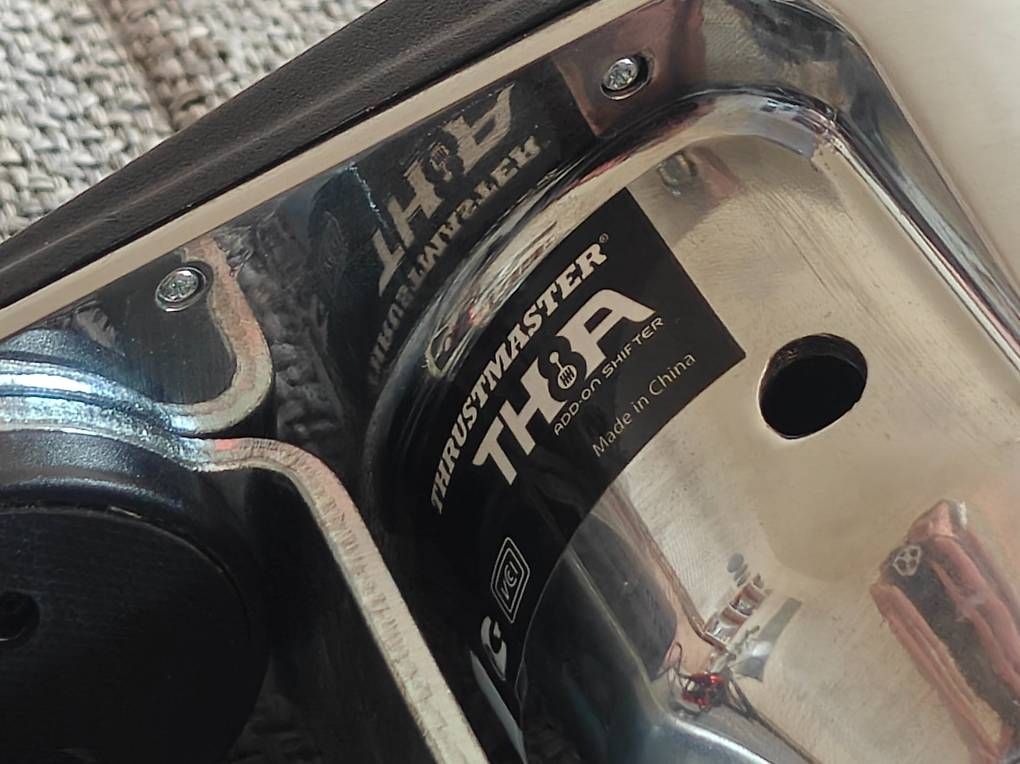 Thrustmaster Controller: Thrustmaster TH8A Add-On Shifter, Simracing -  Top Zustand – Usato da Seon venduto da mrwolfie 1