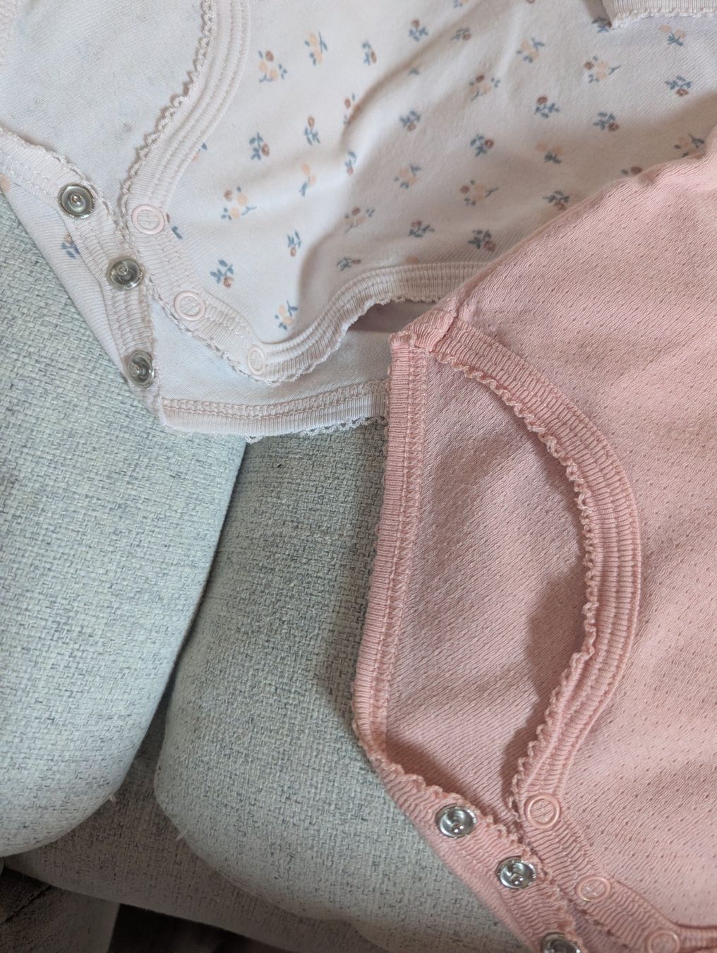 Petit Bateau Biancheria intima: 2x langarm Bodys, Petit Batea, Grösse 86 – Usato da Näfels venduto da nin_2rn5 2