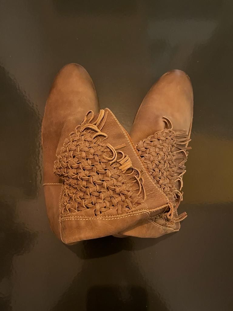 Chaussures femmes: Leder Stiefeletten -  Klassisches Design – D'occasion à Schlieren par James1010 3
