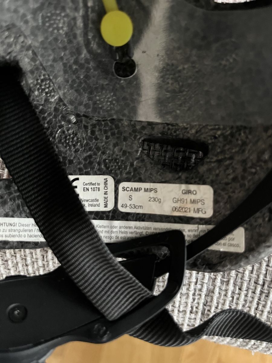 Giro Caschi: Kinderfahrradhelm GIRO – Usato da Grub AR venduto da Paddu1 5
