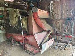 Bauern Landwirt mähe Wagen  ohne traktor  Ab Platz