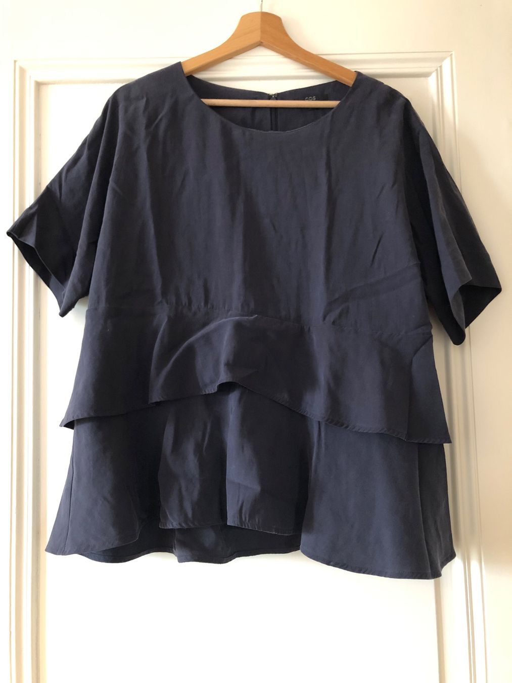 Camicette: Wunderschöne Bluse von COS – Usato da Basel venduto da ullm