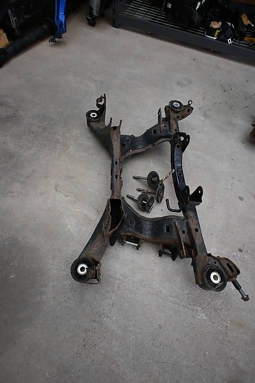 Subaru Tutti pezzi di ricambio auto: Hinterachse Subaru WRX – Usato da Frick venduto da sandro_martin