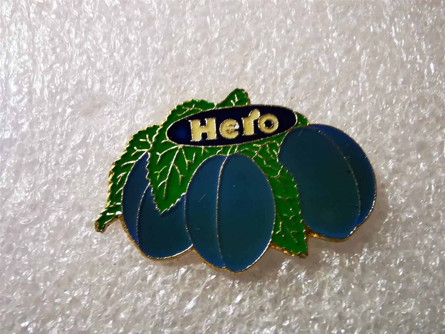 Placchette & Badge: Ansteckpin 76: Hero – Usato da Oppligen venduto da Pin-Fall-Shop