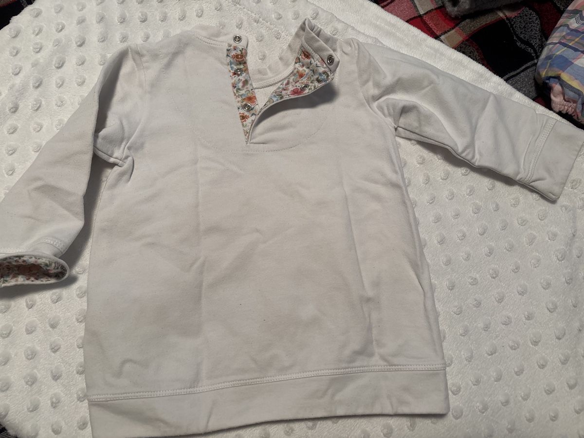 Mayoral Pullover & Sweatshirts: Süsses Mädchen Sweatshirt Fee Gr. 80 Top Zustand – Gebraucht aus Rüti ZH von Crystal_Bloom 2