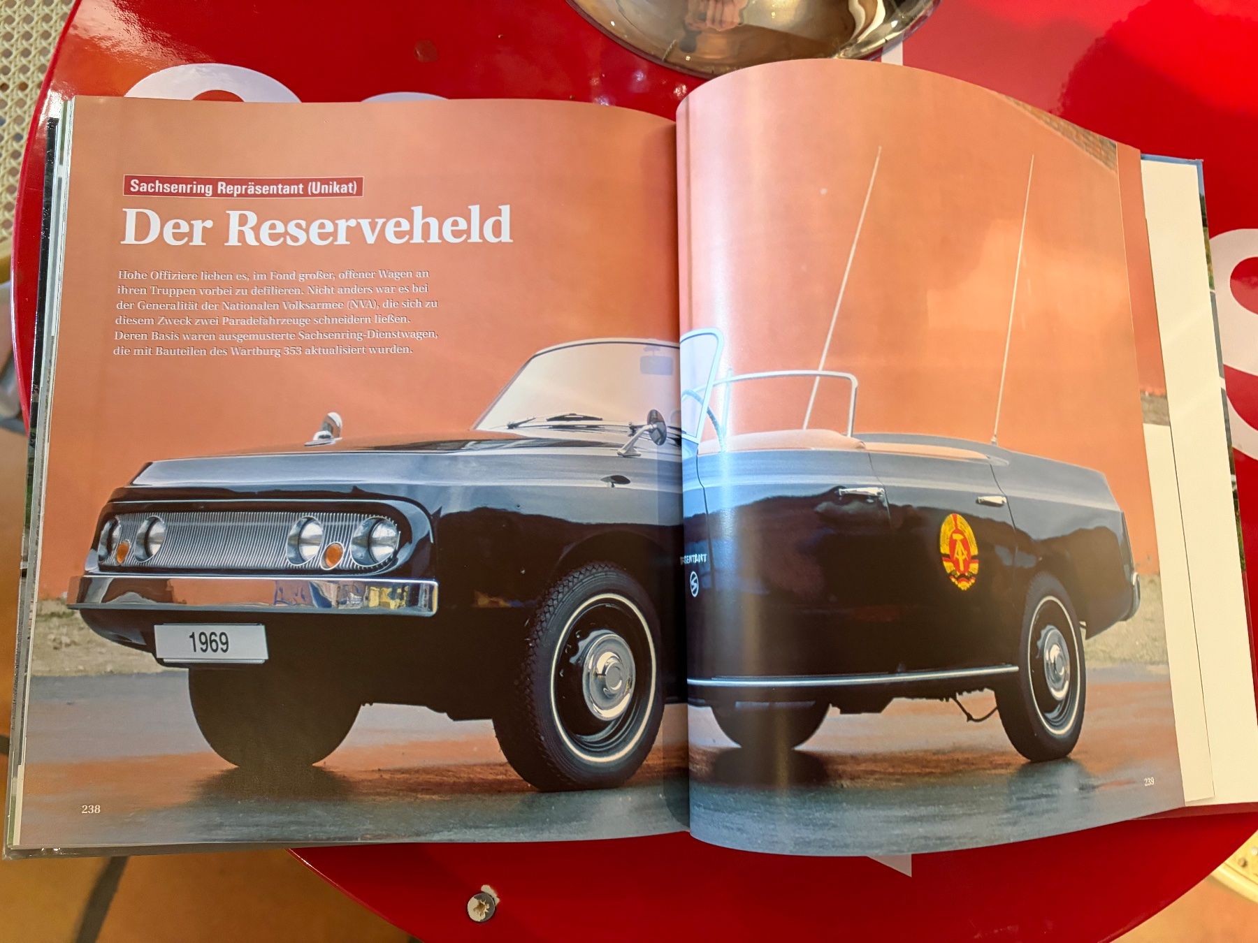 Riviste & Magazine: DDR Oldtimer Buch: Strassenbekanntschaften mit Rennpappe! – Usato da Hendschiken venduto da mst_1979