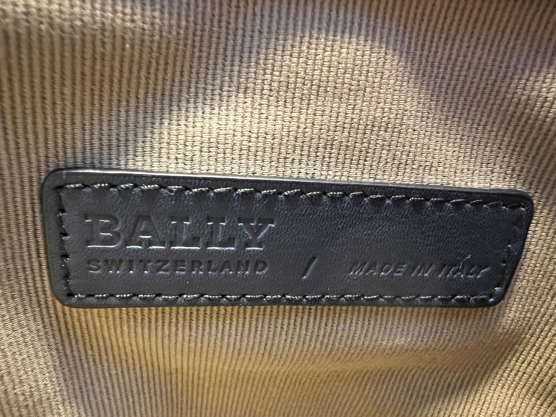 Bally Borse: Bally mens bag – Nuovo (secondo la descrizione) da Corsier GE venduto da Karol_save_planet 5