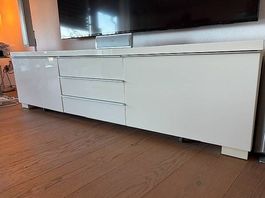 IKEA BESTÅ BURS TV-Kommode in Hochglanz weiss