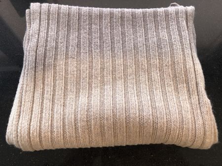Kuscheliger Kaschmir Strickschal, beige, für kalte Tage