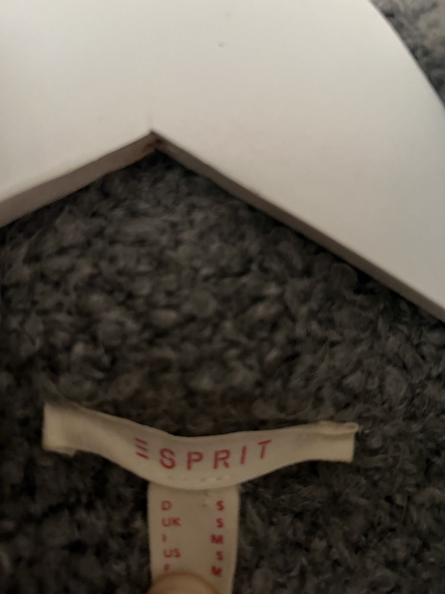Esprit Vestes: Übergangsjacke Esprit, grau , Gr. S – D'occasion à Bern par Slo3 4