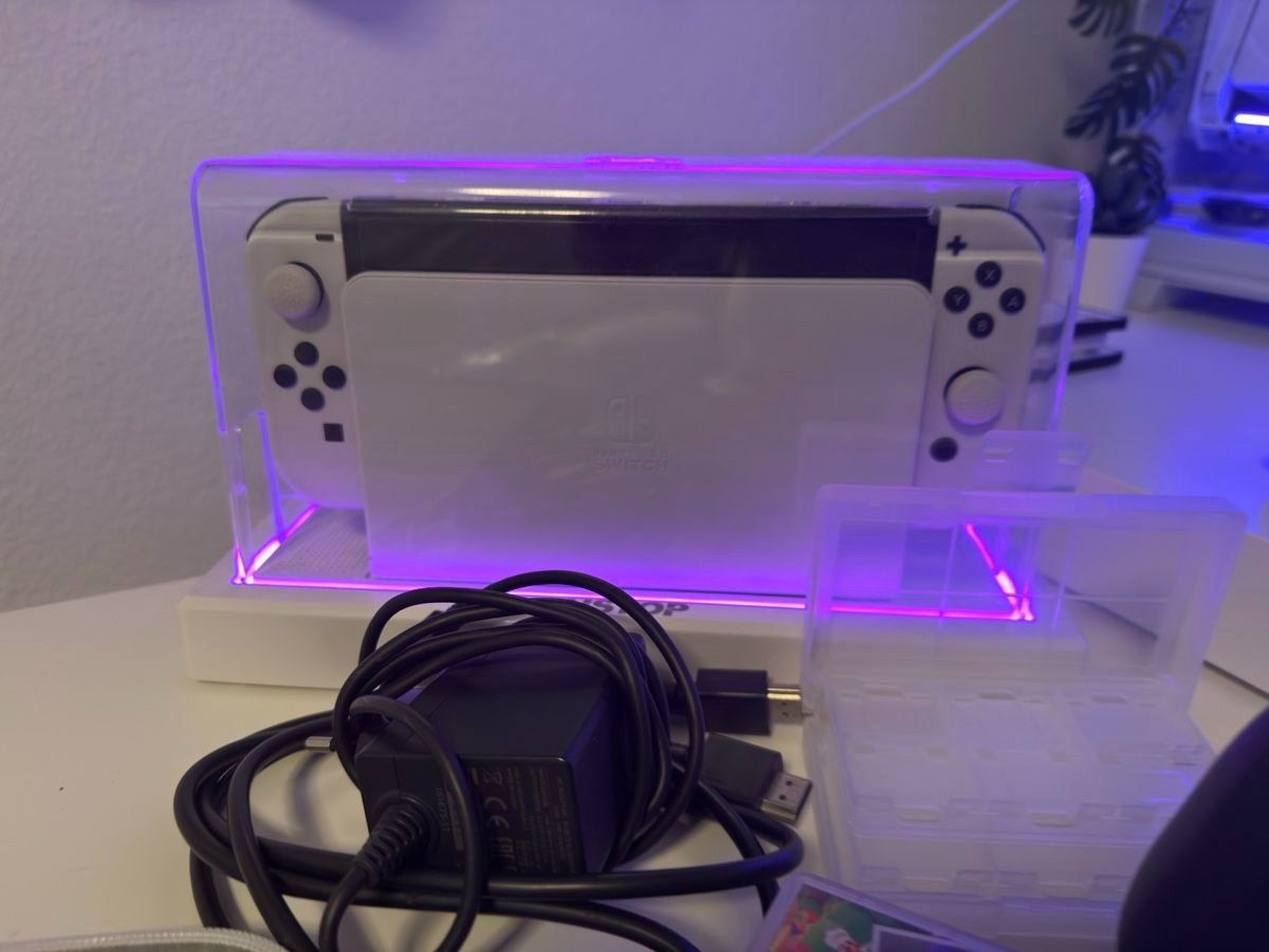 Nintendo Consoles: Nintendo Switch OLED mit Zubehoer – Neuf (Voir description) à Regensdorf par Joao_ 3