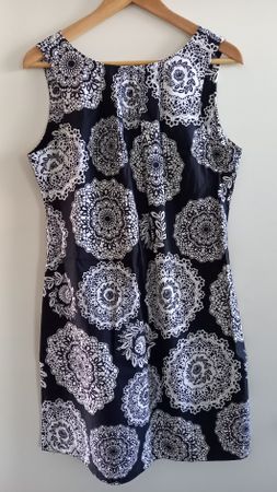 Schickes Sommerkleid von Dorothy Perkins