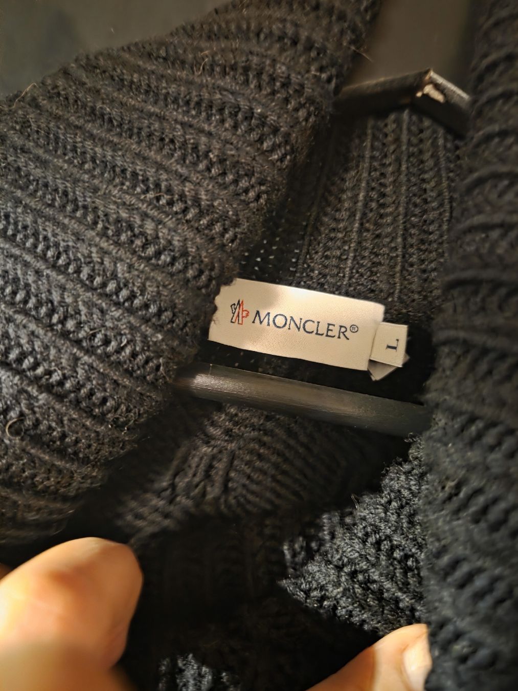 Moncler Autres vêtements femmes: moncler – D'occasion à Thal par siri_speaks 2