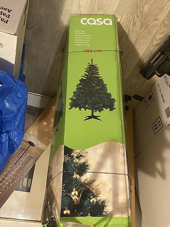 Toutes les décorations: Künstliche Weinachtsbaum – D'occasion à Krauchthal par ann_k58v 1