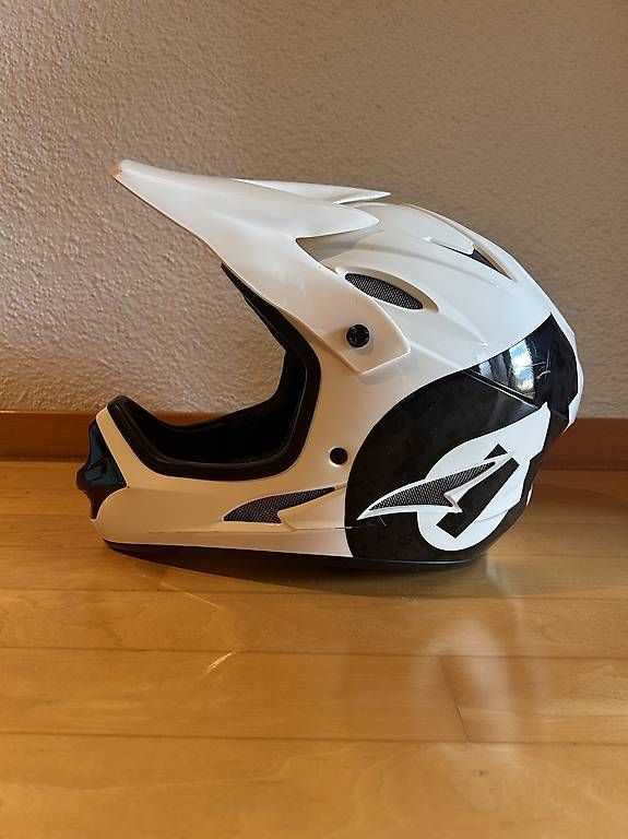 Caschi: Six Six One Integralhelm – Usato da Frutigen venduto da sse_knt6 2