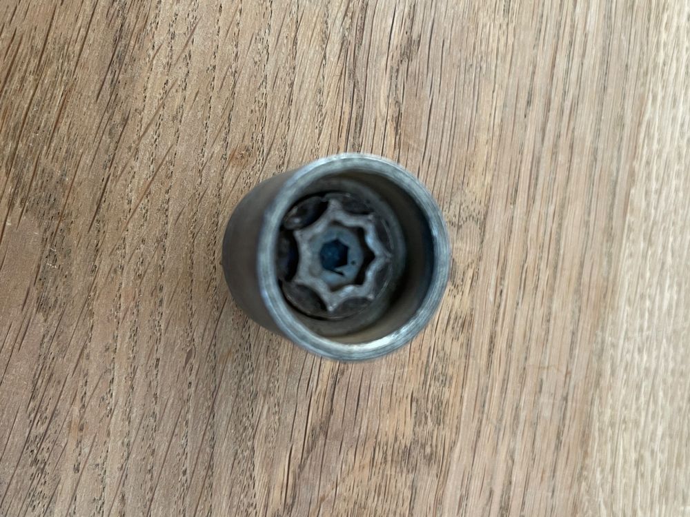 A ABSOPRO Felgenzentrierdeckel-Schrauben Mit Schlüssel