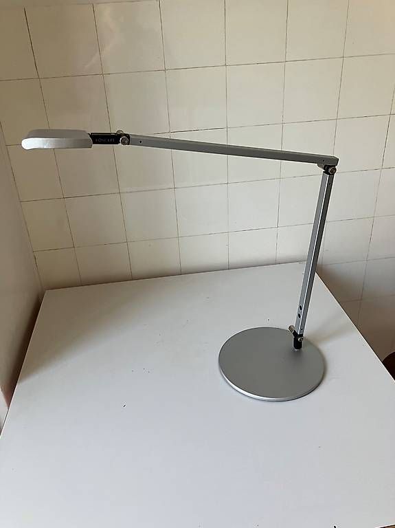 Lampen: Konzept 2-Bar LED Tischleuchte – Gebraucht aus Bern von Smol