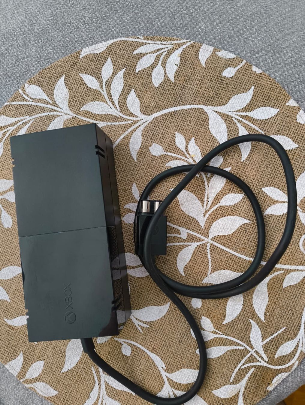 Microsoft Konsolen: Xbox One + manette + Evolve + alimentation & câbles – Gebraucht aus Aigle von argonath1988 3