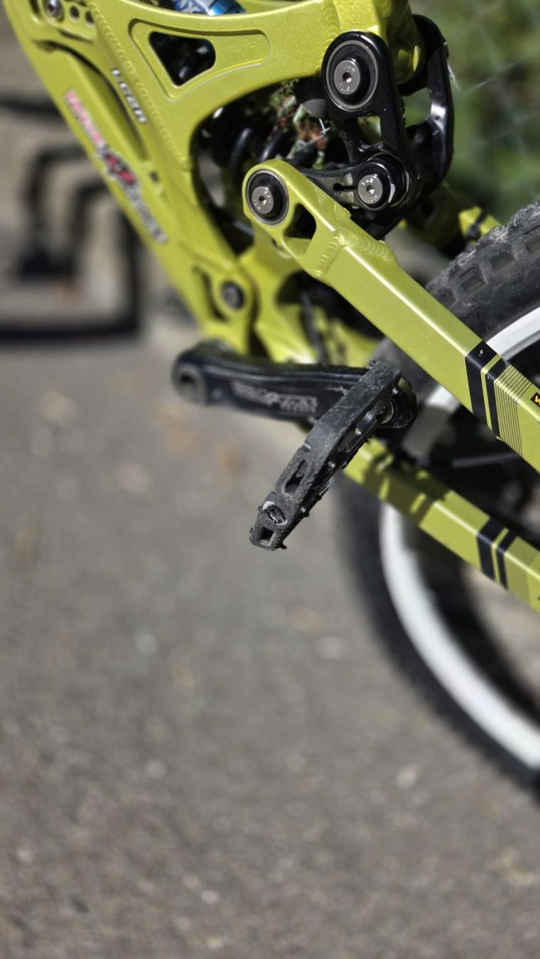 Rocky Mountain Bicycles Biciclette: Rocky Mountain Downhill – Usato da Wasen im Emmental venduto da Reco74 4