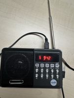 kleiner Radio mit Licht